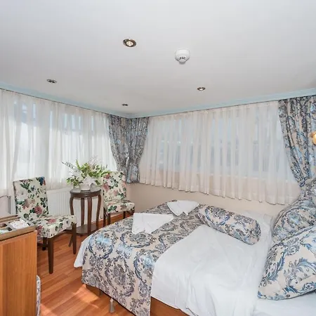 Turgut Κωνσταντινούπολη