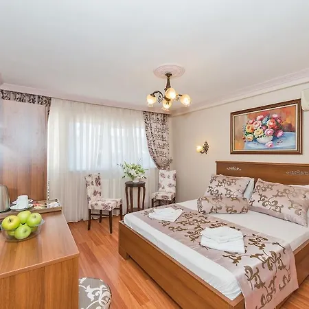 Turgut Hotel 3*